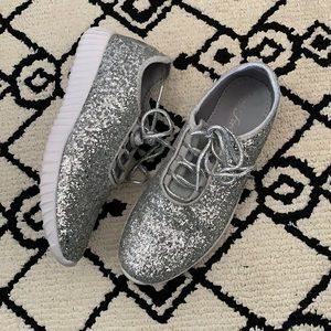 Sparkle glitter silver tennis shoes